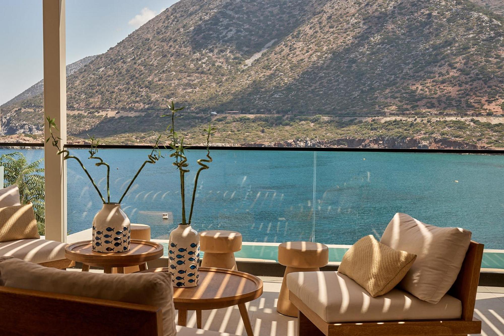 Ficus Seafront Villa, Eco Pool & Close To Beach, By Thinkvilla Villa
