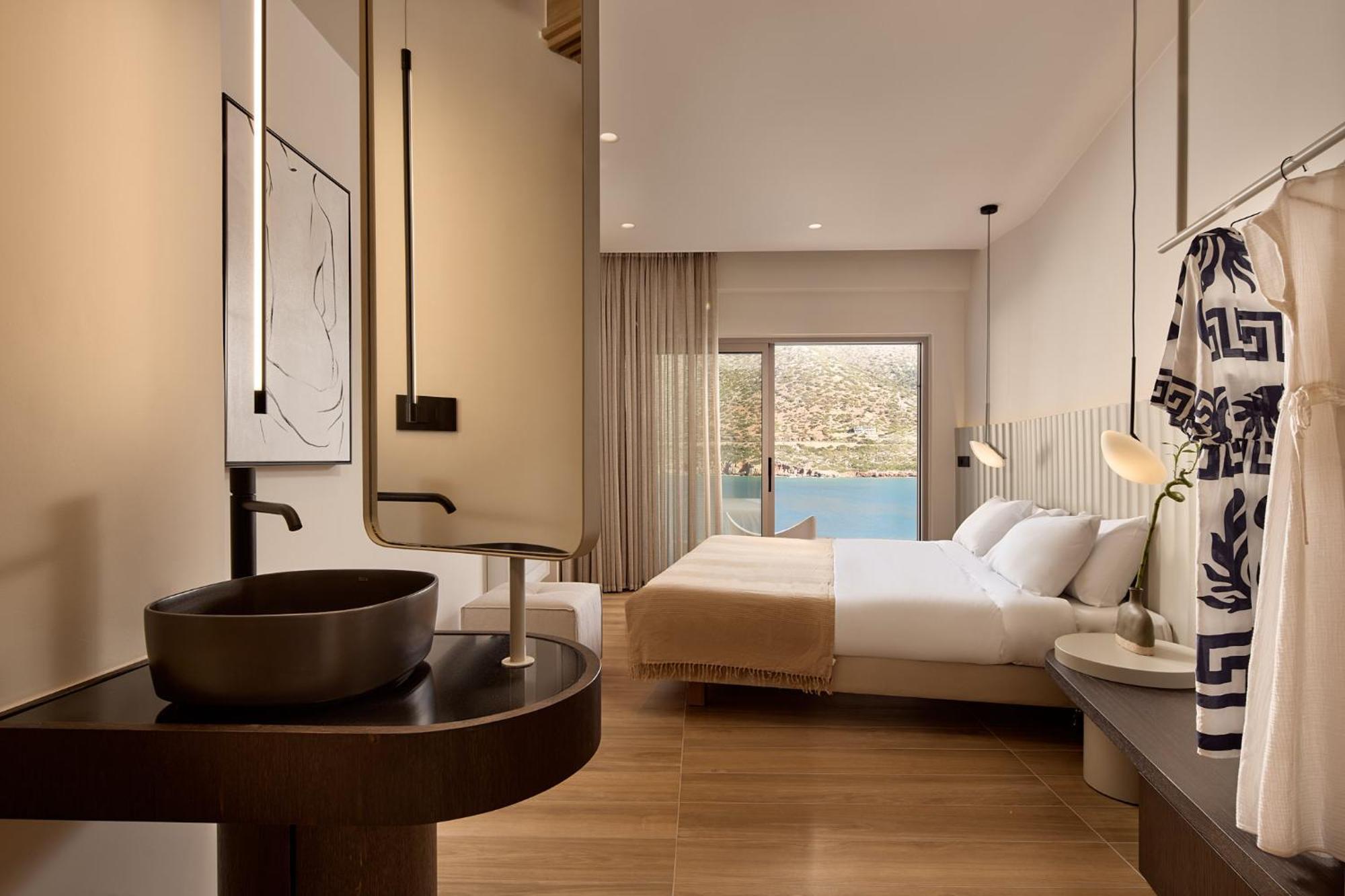 Ficus Seafront Villa, Eco Pool & Close To Beach, By Thinkvilla * Bali (Crete)