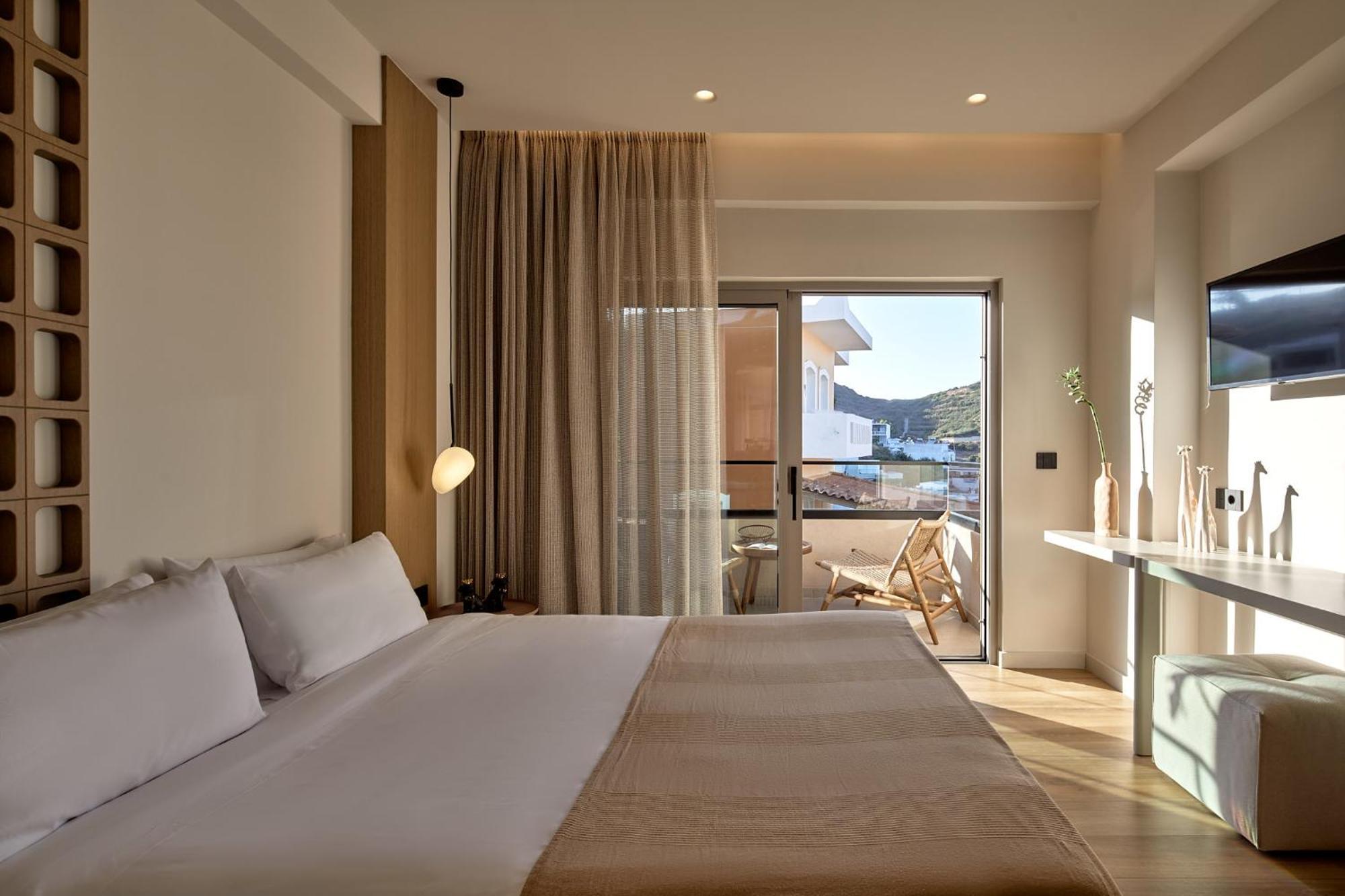 Ficus Seafront Villa, Eco Pool & Close To Beach, By Thinkvilla Villa