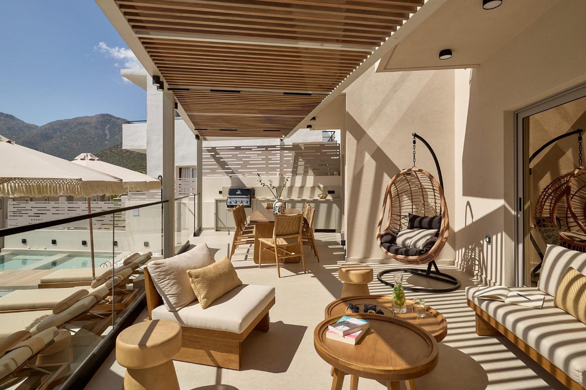 Villa Ficus Seafront Villa, Eco Pool & Close To Beach, By Thinkvilla Bali (Crete)