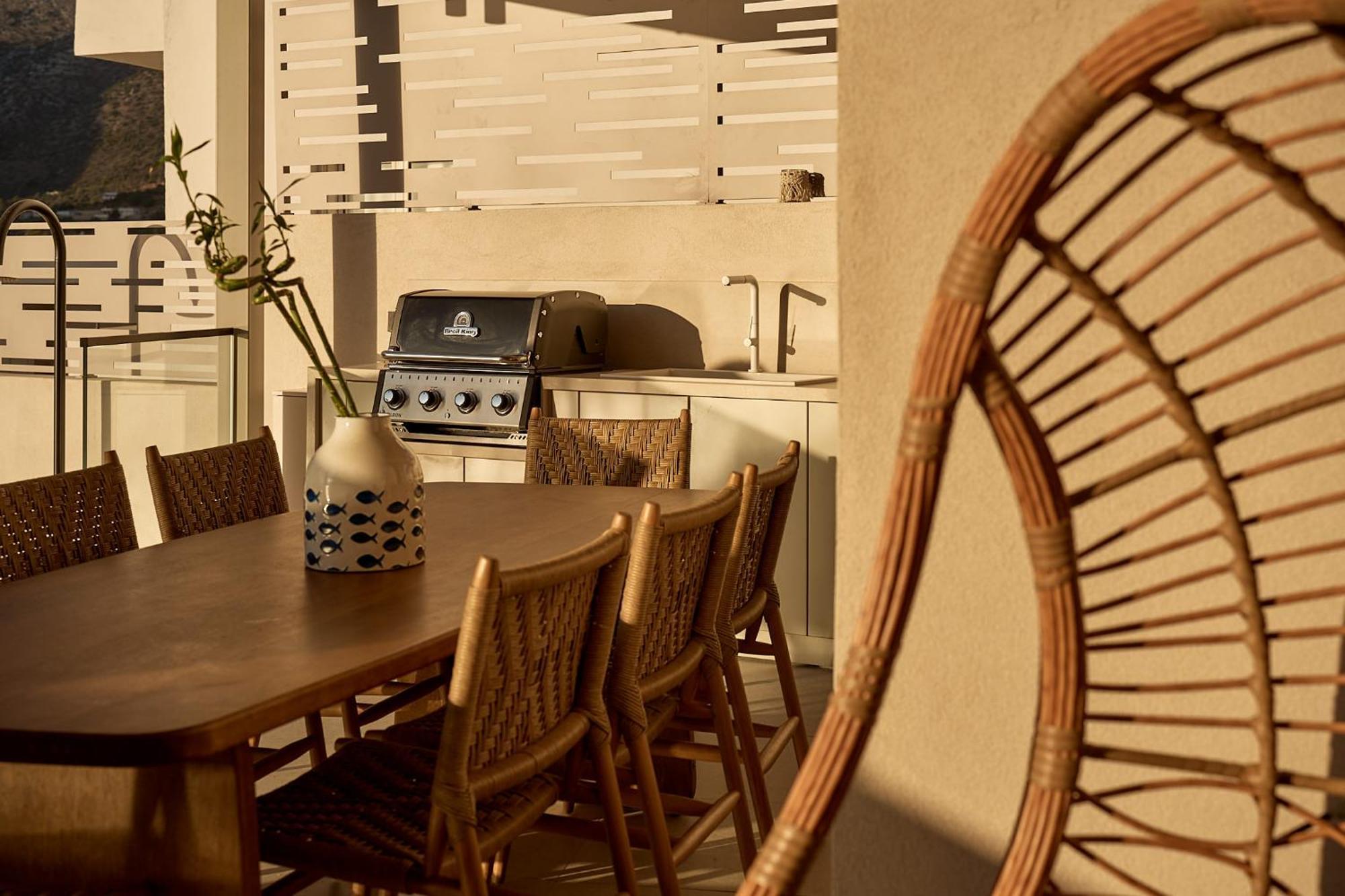Ficus Seafront Villa, Eco Pool & Close To Beach, By Thinkvilla *