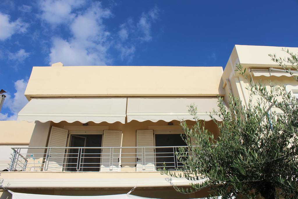 Avia Holiday Homes *