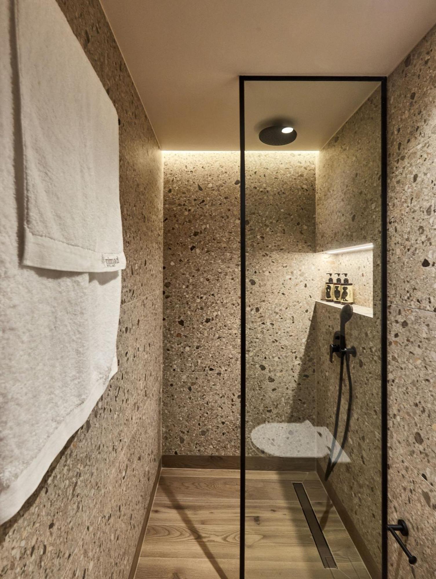 Kaptara Premium Ground Floor Unit With 2 Jaccuzis-part Of Kaptara Complex Apartment