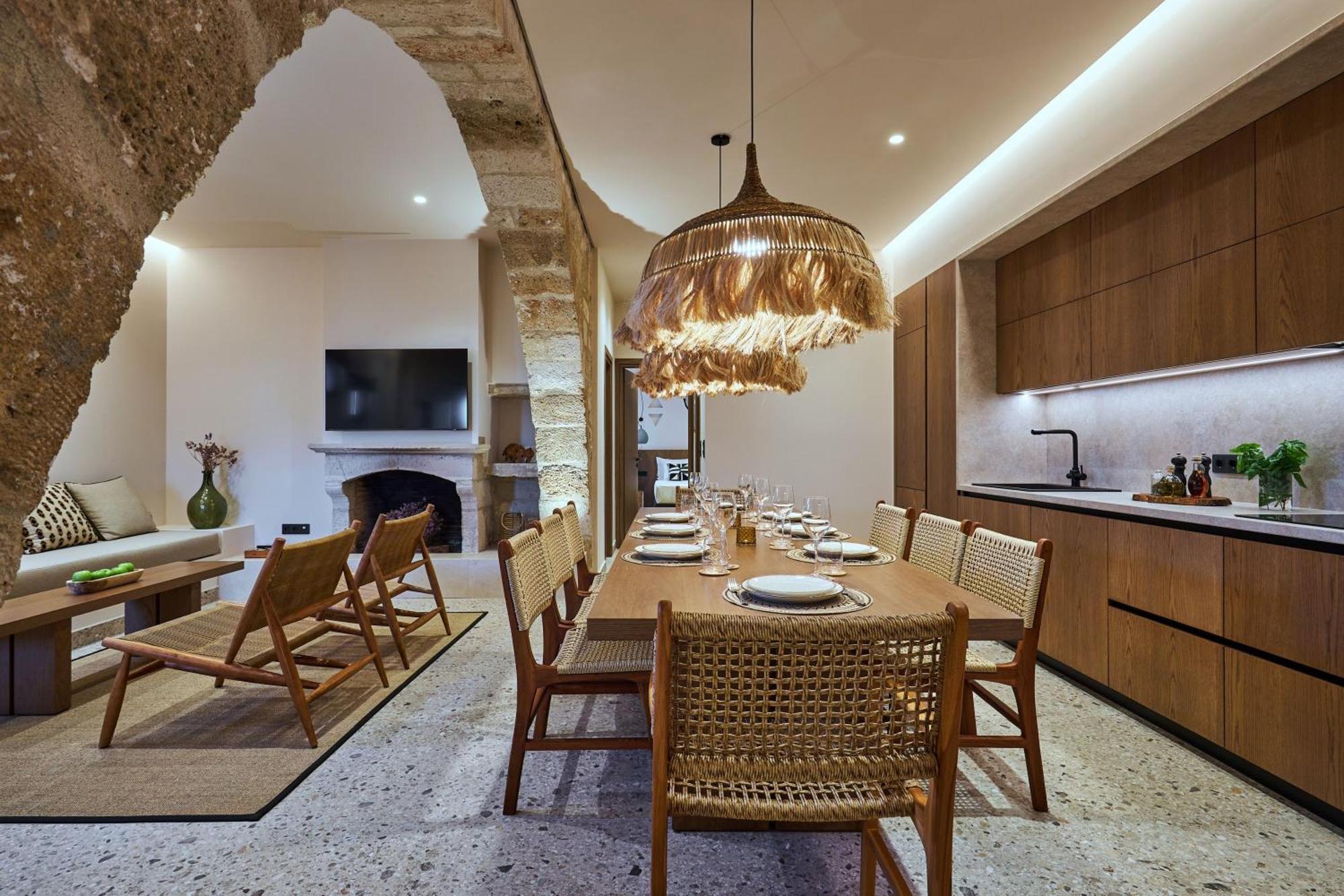Kaptara Premium Ground Floor Unit With 2 Jaccuzis-part Of Kaptara Complex