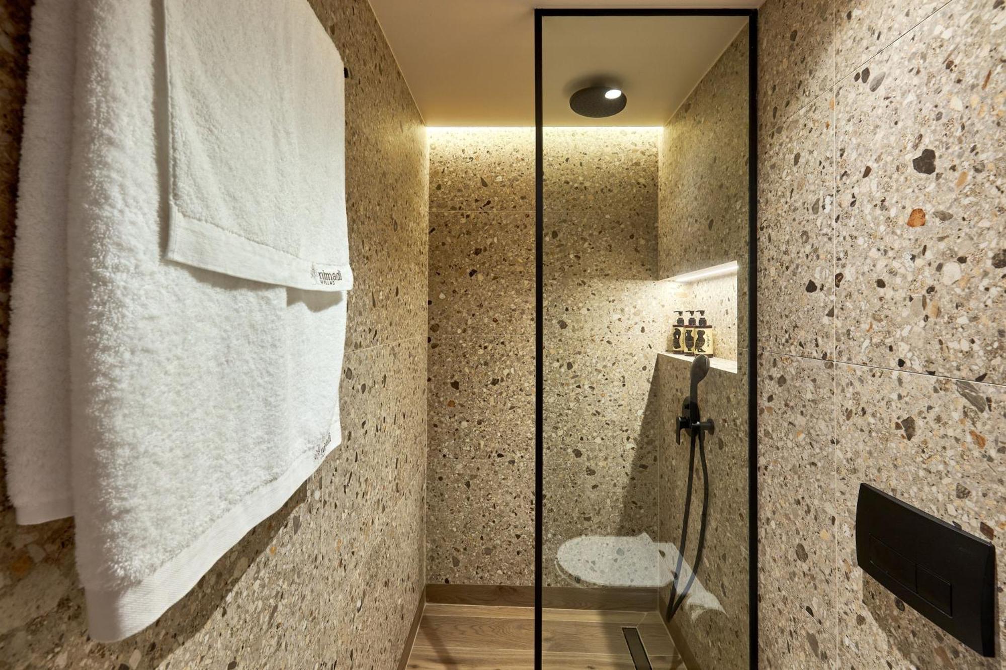 Kaptara Premium Ground Floor Unit With 2 Jaccuzis-part Of Kaptara Complex Apartment *