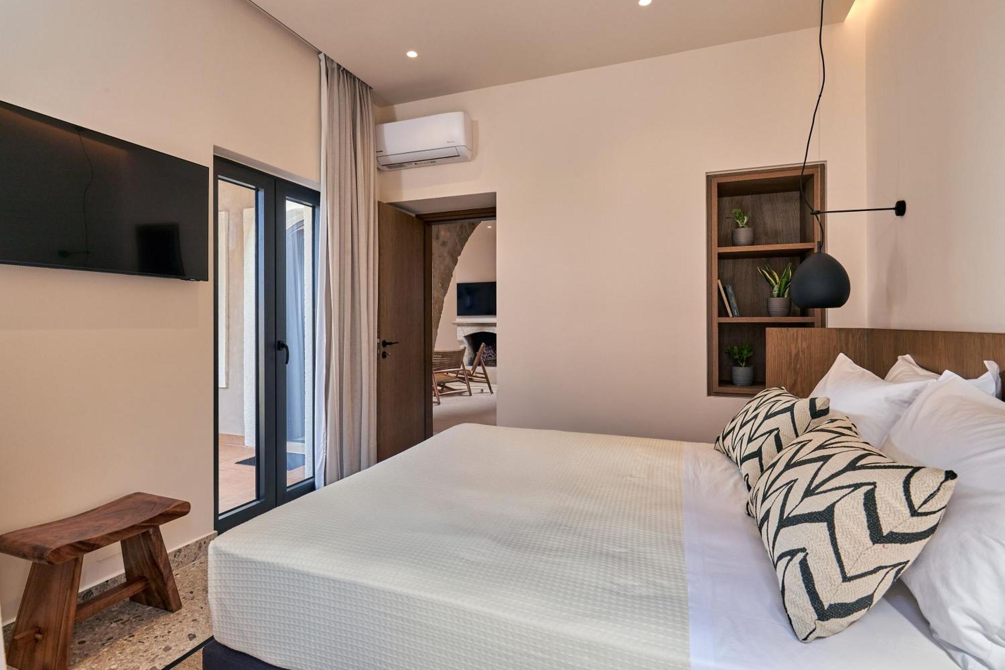 Kaptara Premium Ground Floor Unit With 2 Jaccuzis-part Of Kaptara Complex * Koutouloufari (Crete)