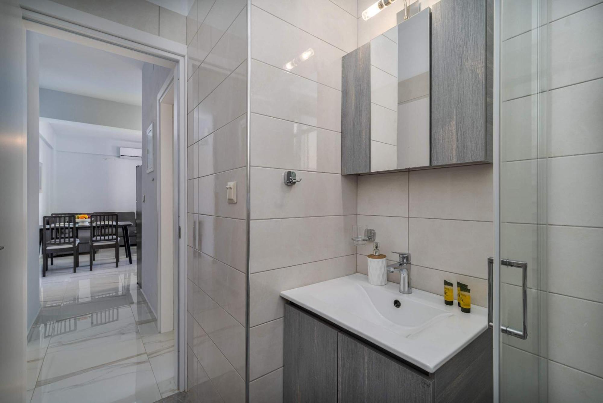 Apartment Seaview Oasis Chic 2-bed Boutique