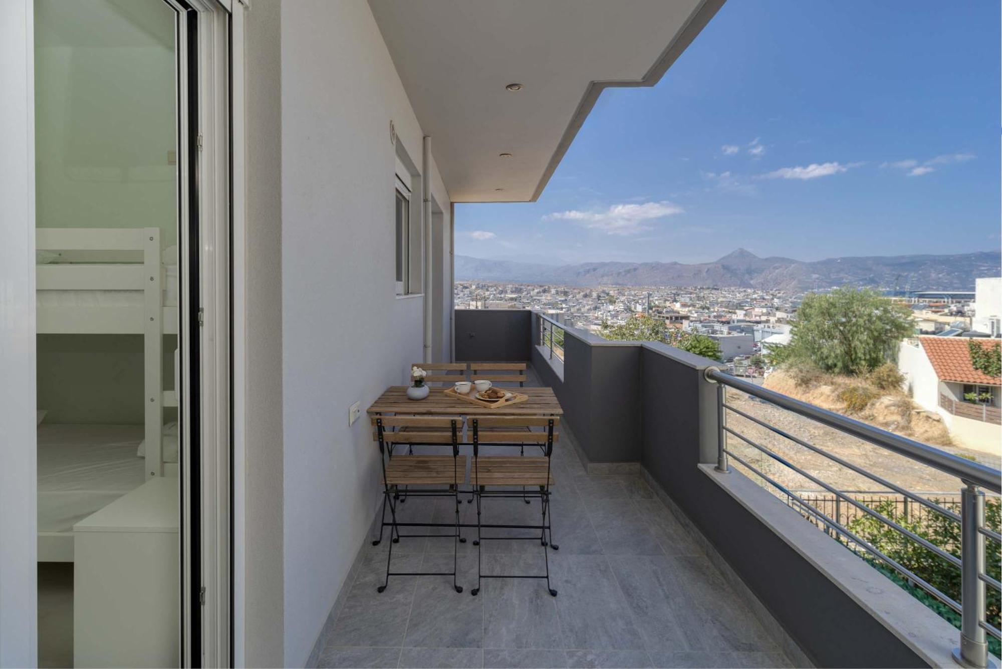 Seaview Oasis Chic 2-bed Boutique Apartment Heraklion (Crete)