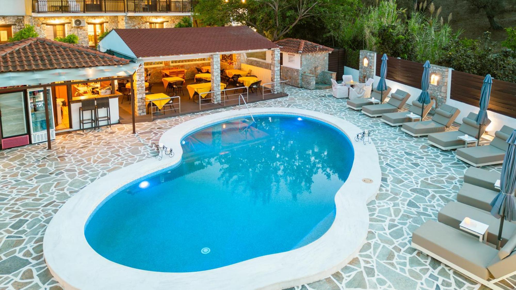 Aparthotel Skiathos Island Troulos