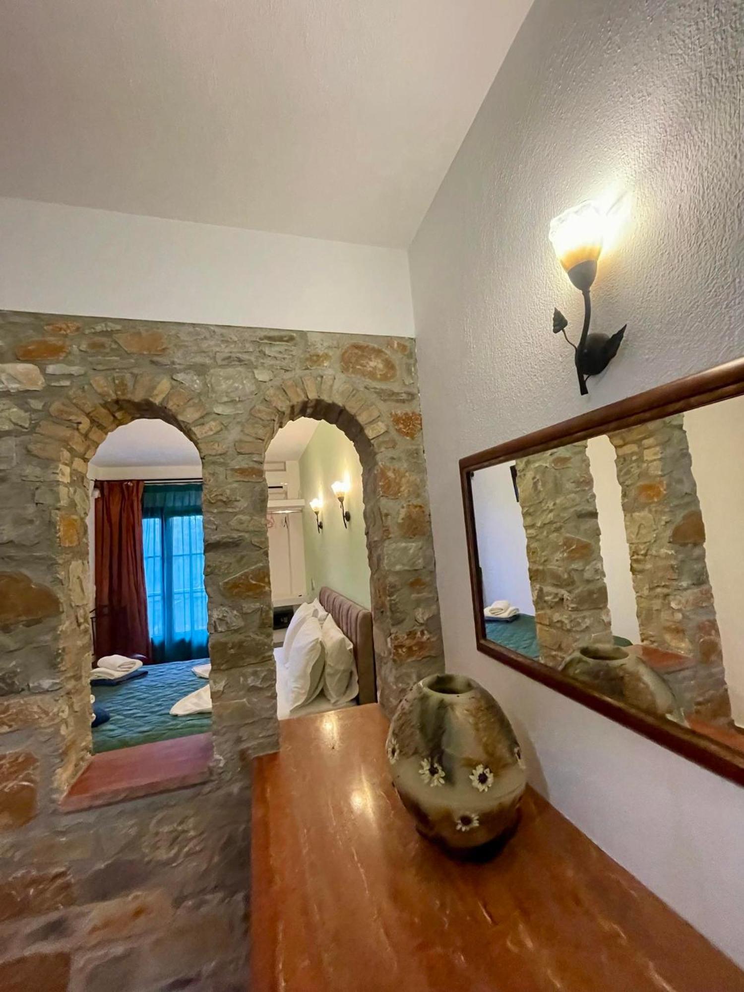 Aparthotel Skiathos Island Troulos