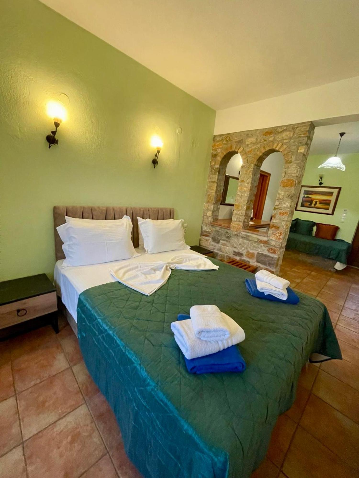 Skiathos Island 4*