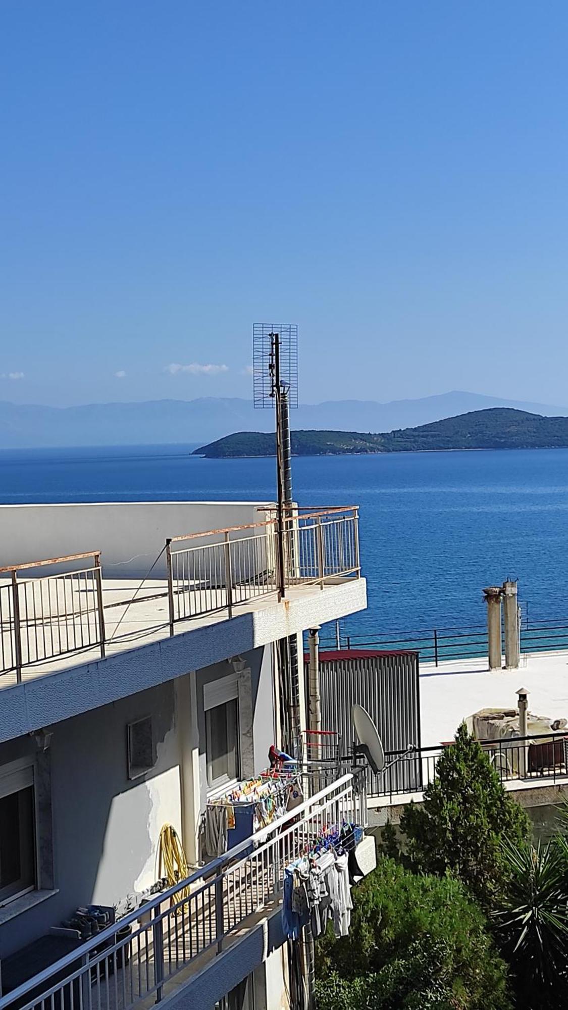 Theodora's Bay View Apartment *