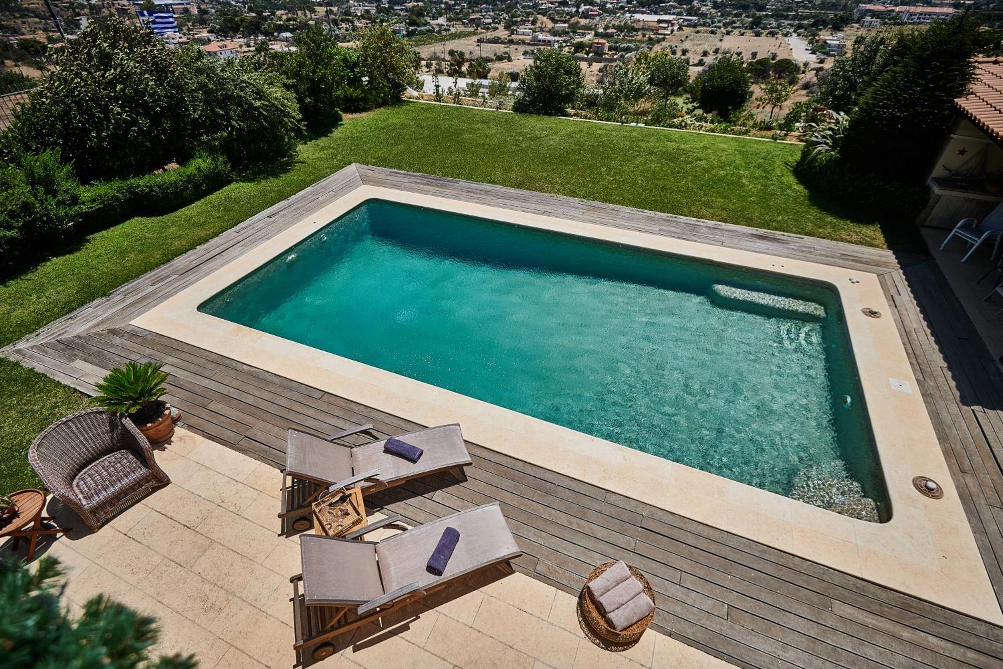Luxury With Pool