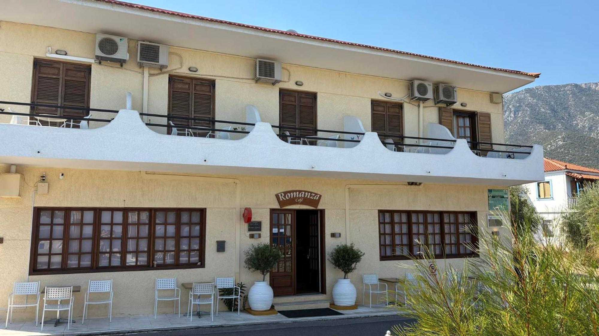 Romanza Hotel