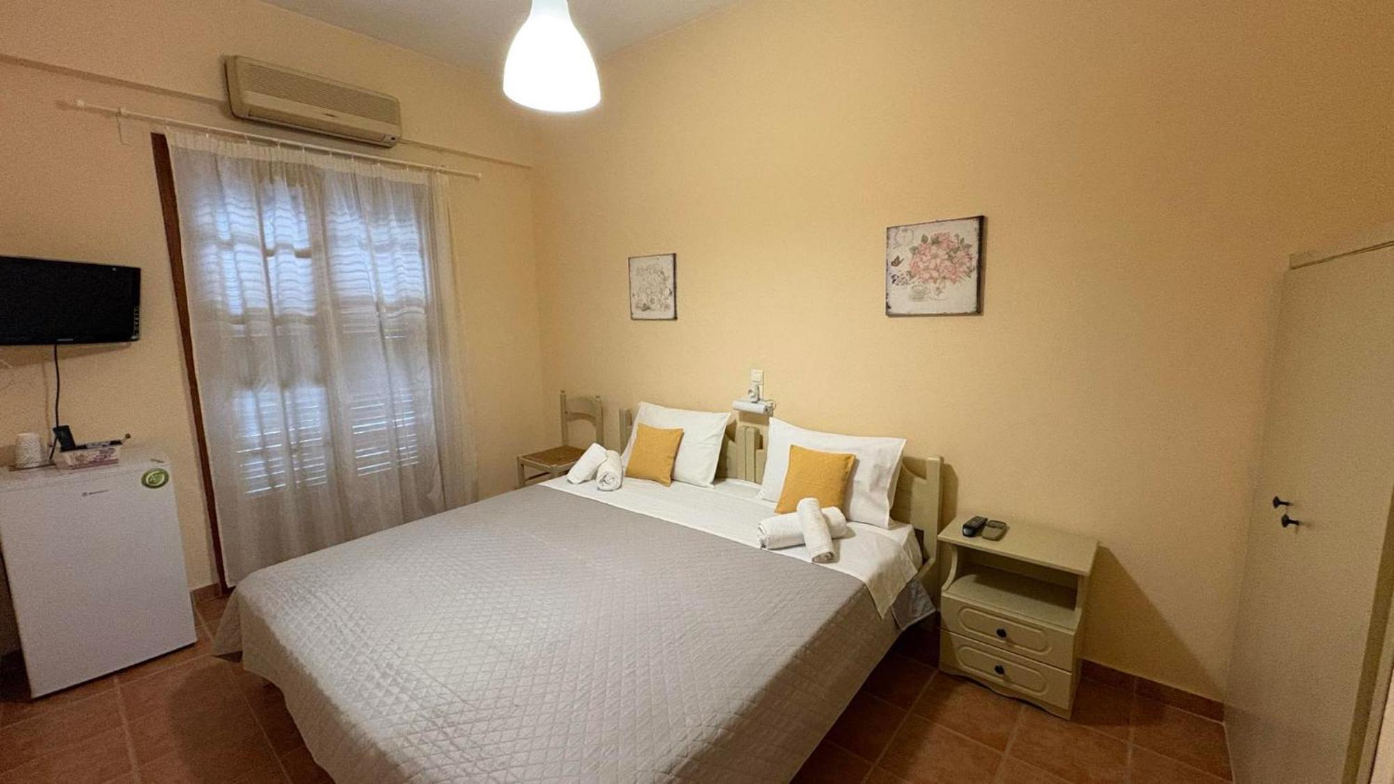 Romanza Hotel Poulithra