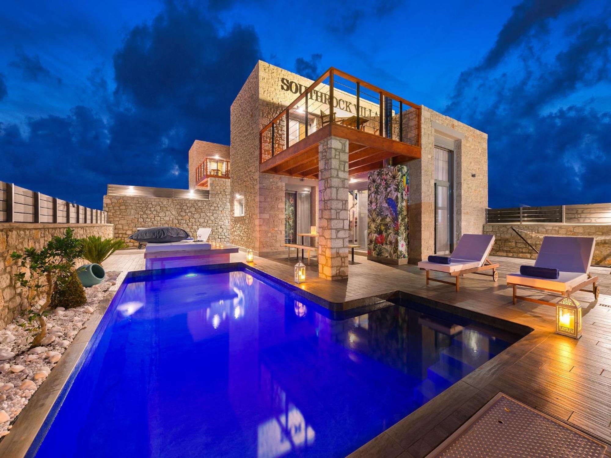 Modern In With Private Pool Villa