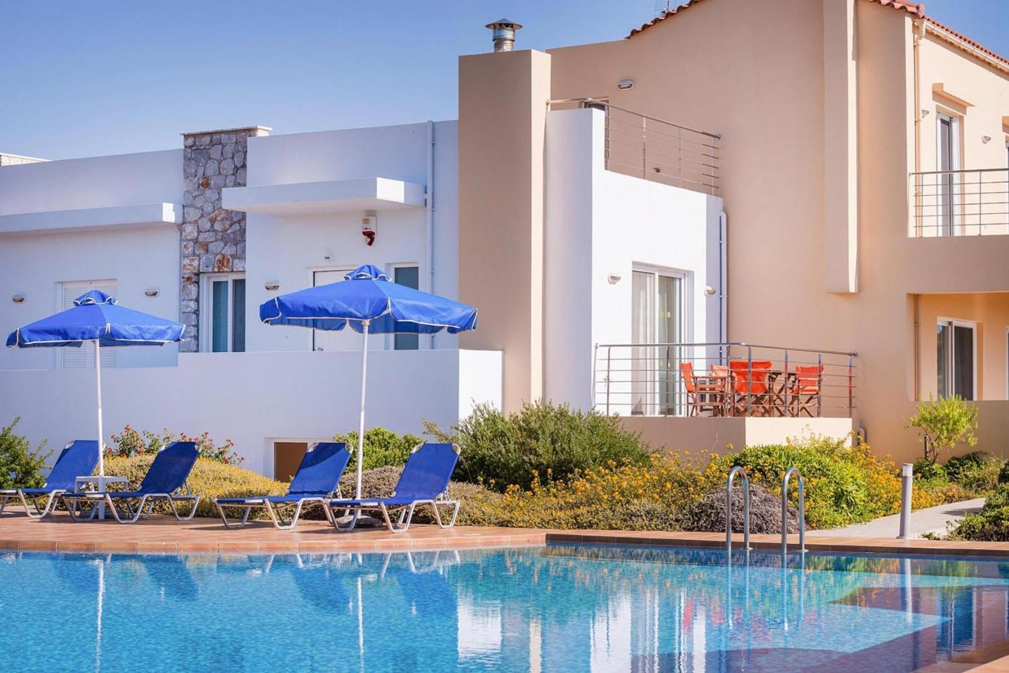 In Chania With Outdoor Pool Apartment