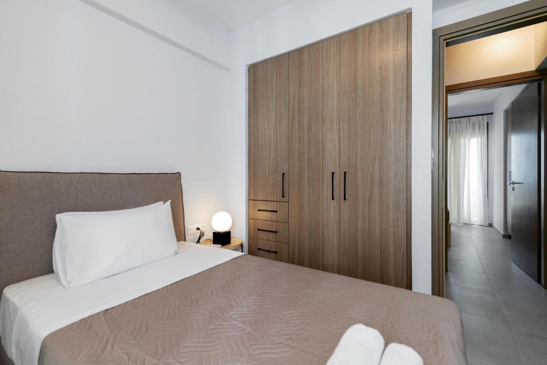 Leon Luxury In Rethymno