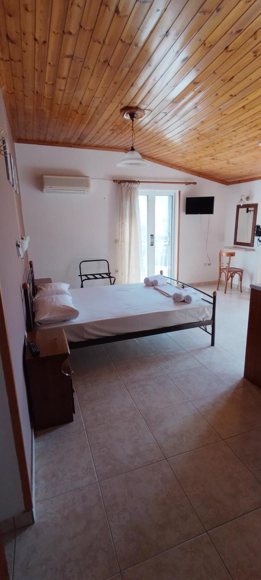 Hector's Aparthotel *