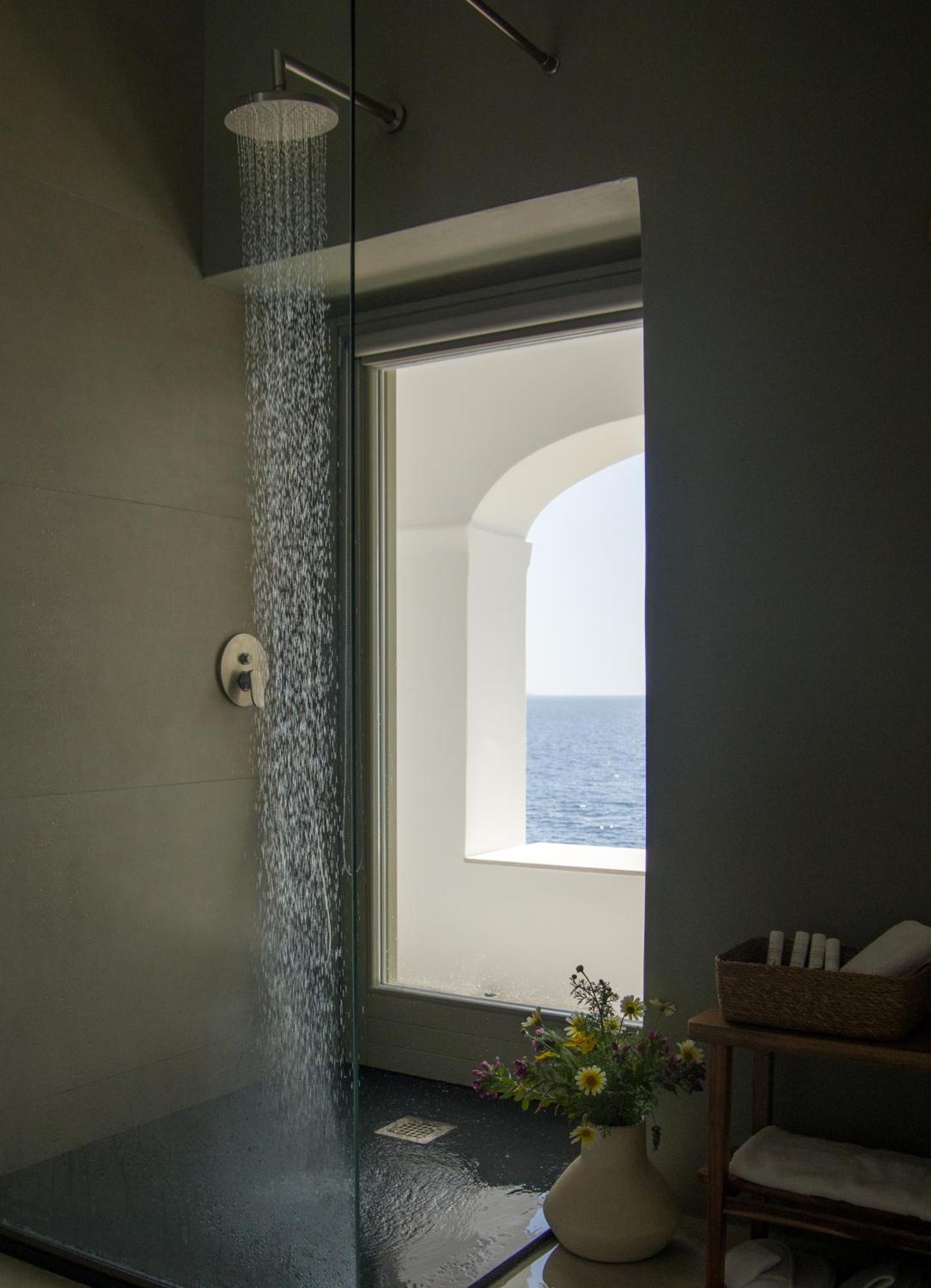 Floris Manor Hotel