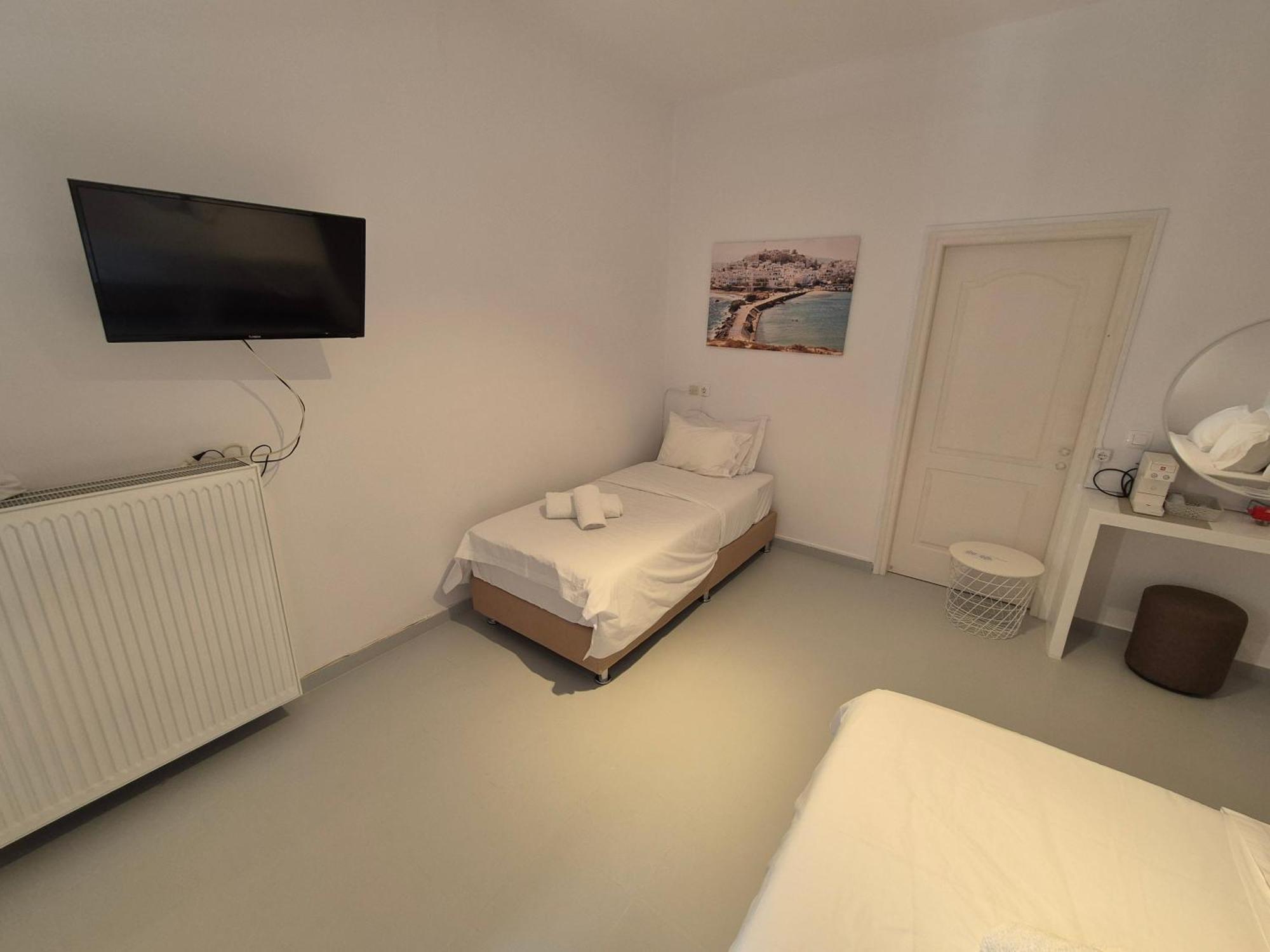 Be Kythnos Hotel *