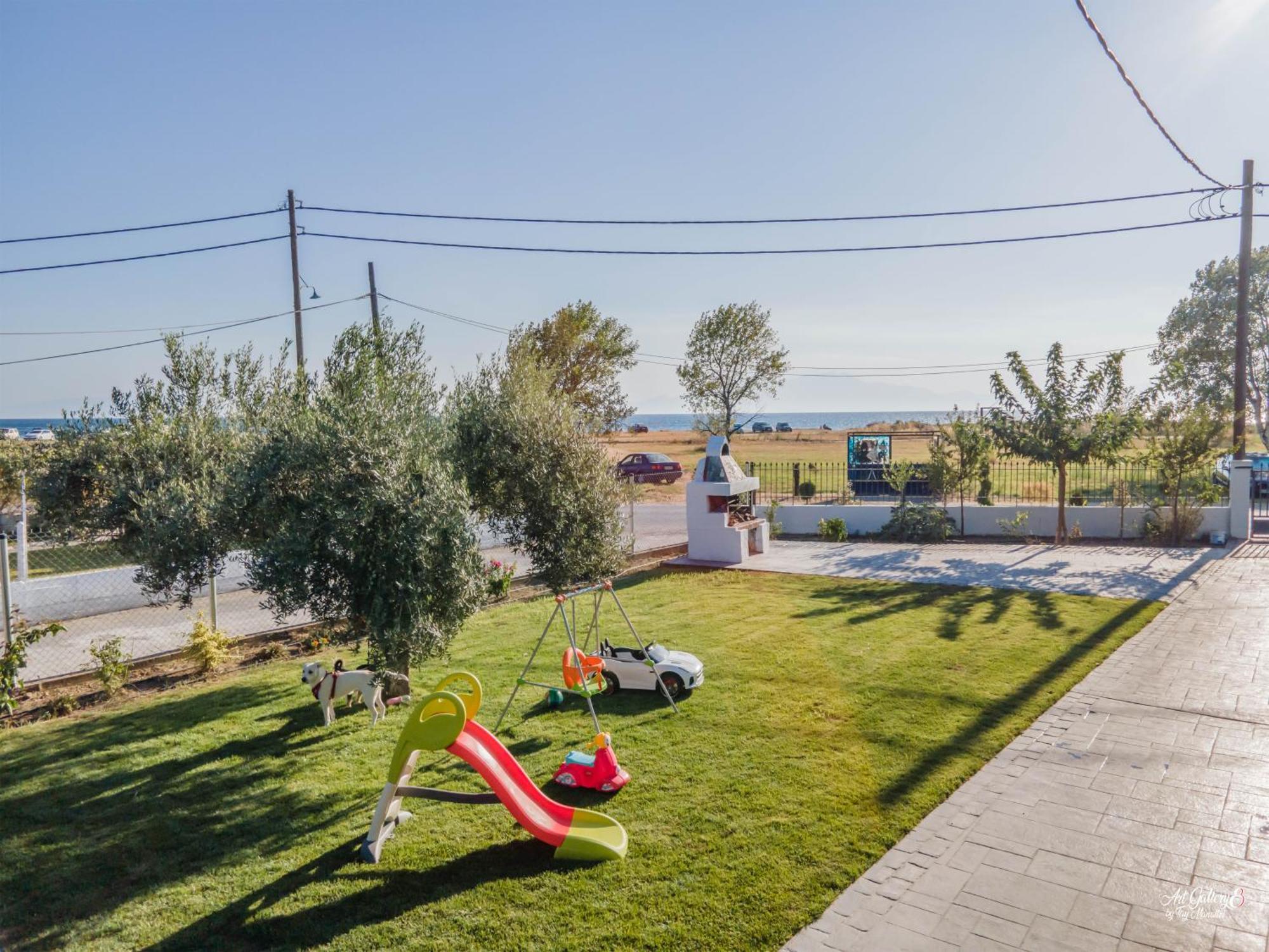Iraklia Sea View