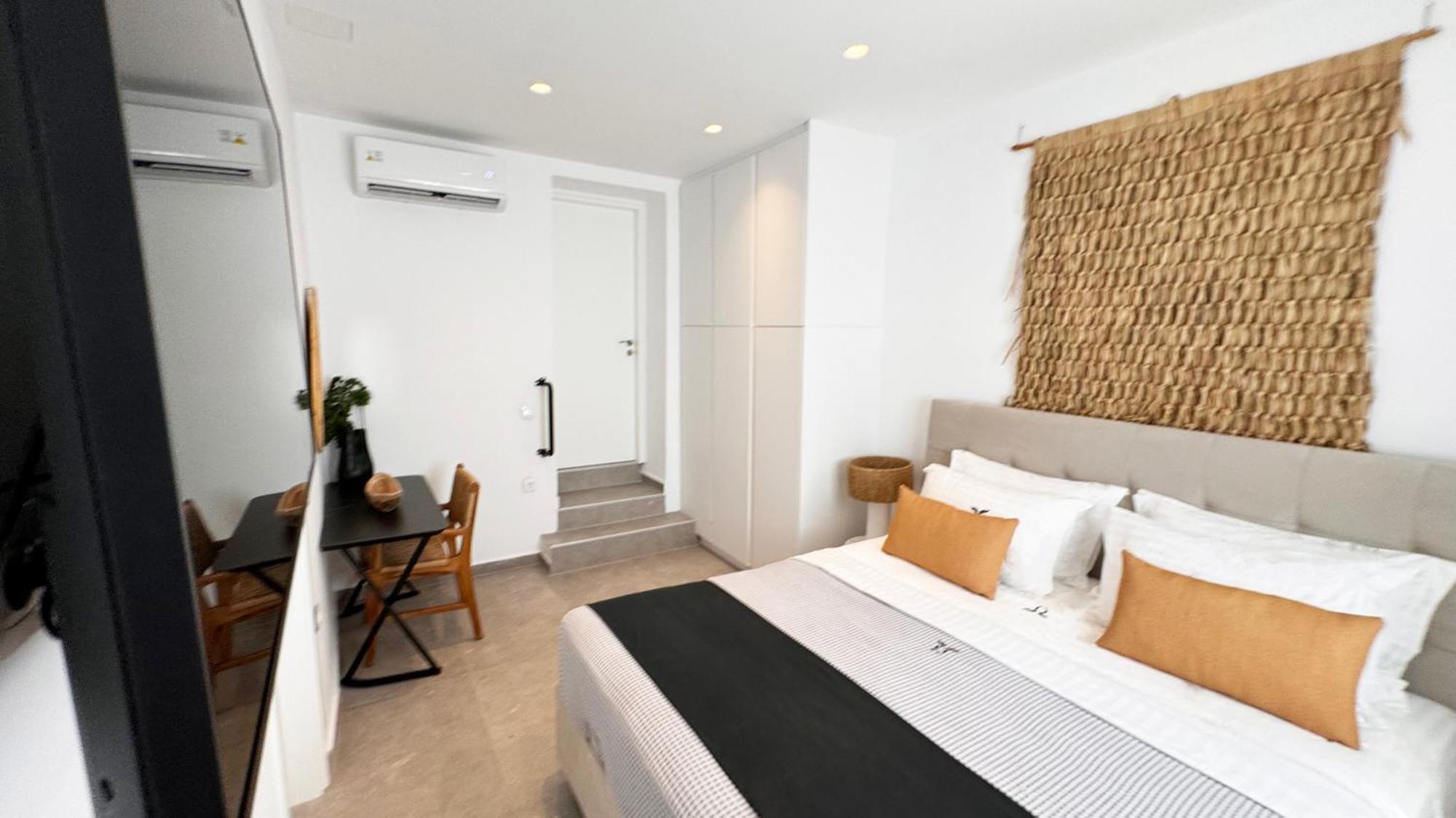 Angel Syros Luxury Apartment