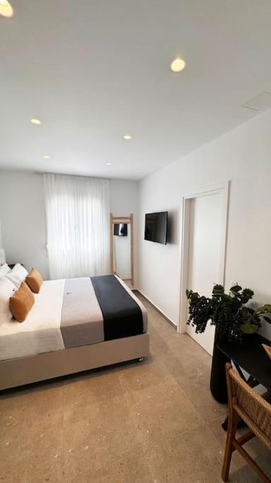 Angel Syros Luxury *