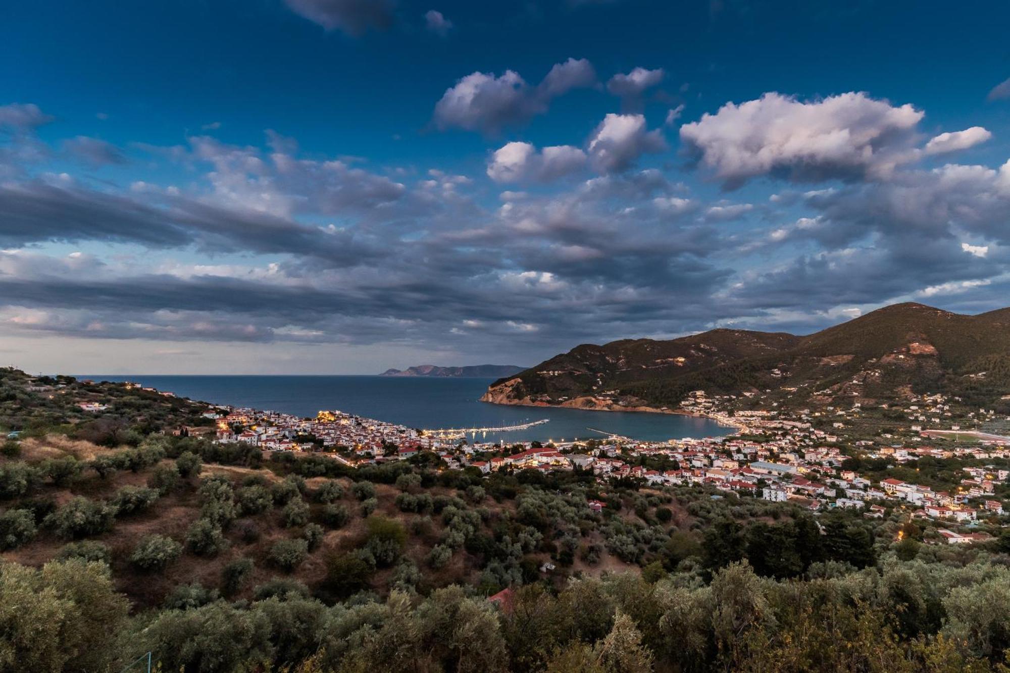 Jonina * Skopelos Town