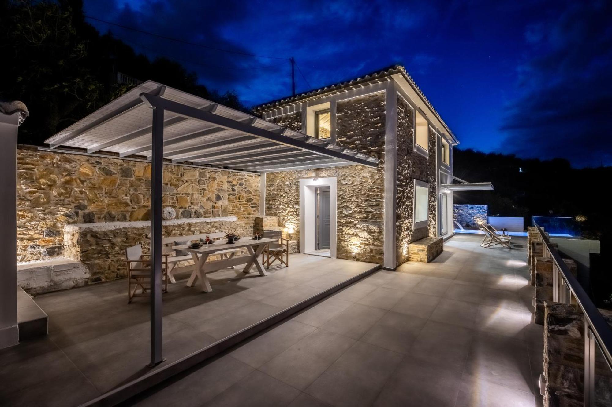 Jonina * Skopelos Town