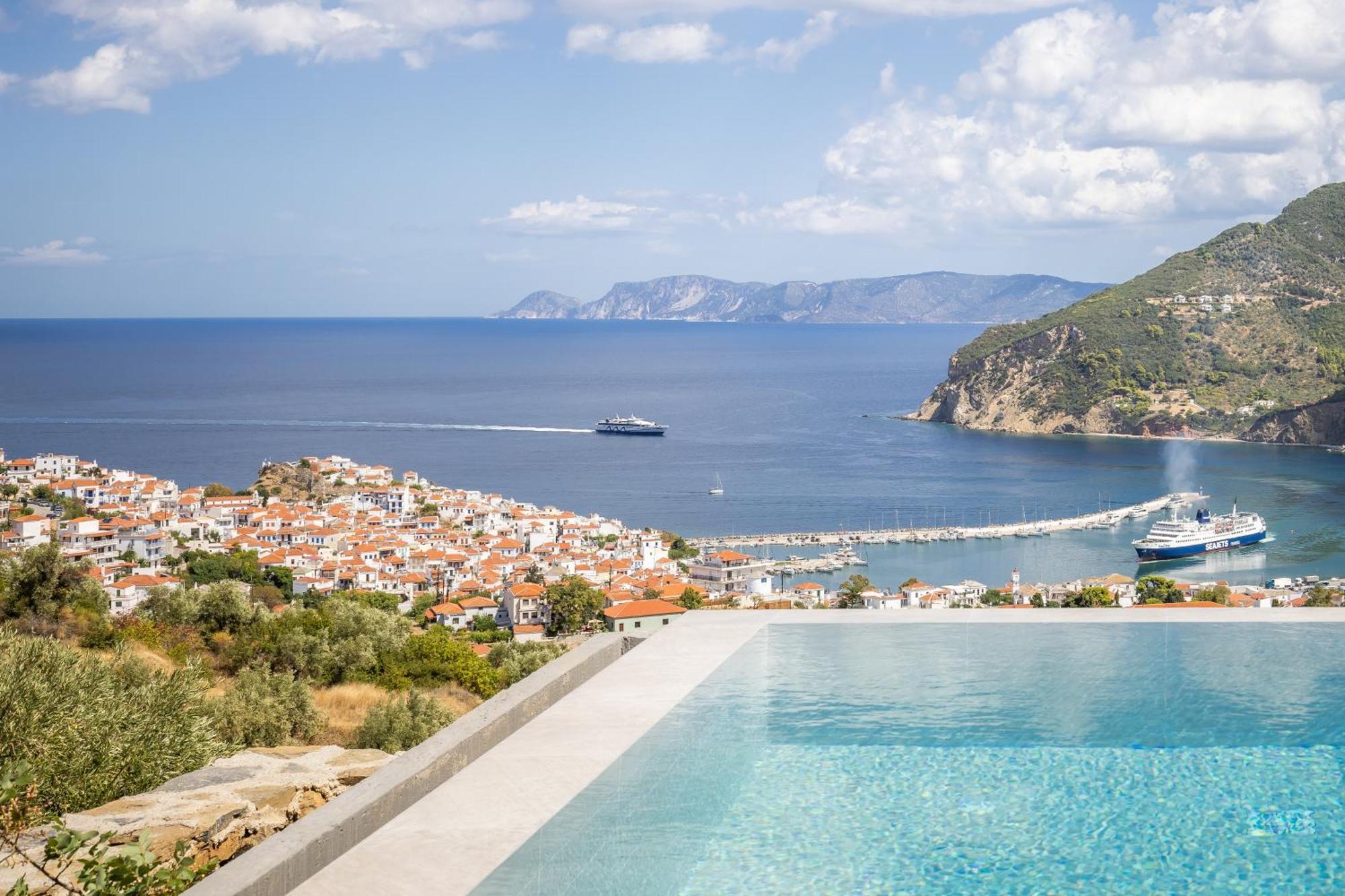 Jonina * Skopelos Town
