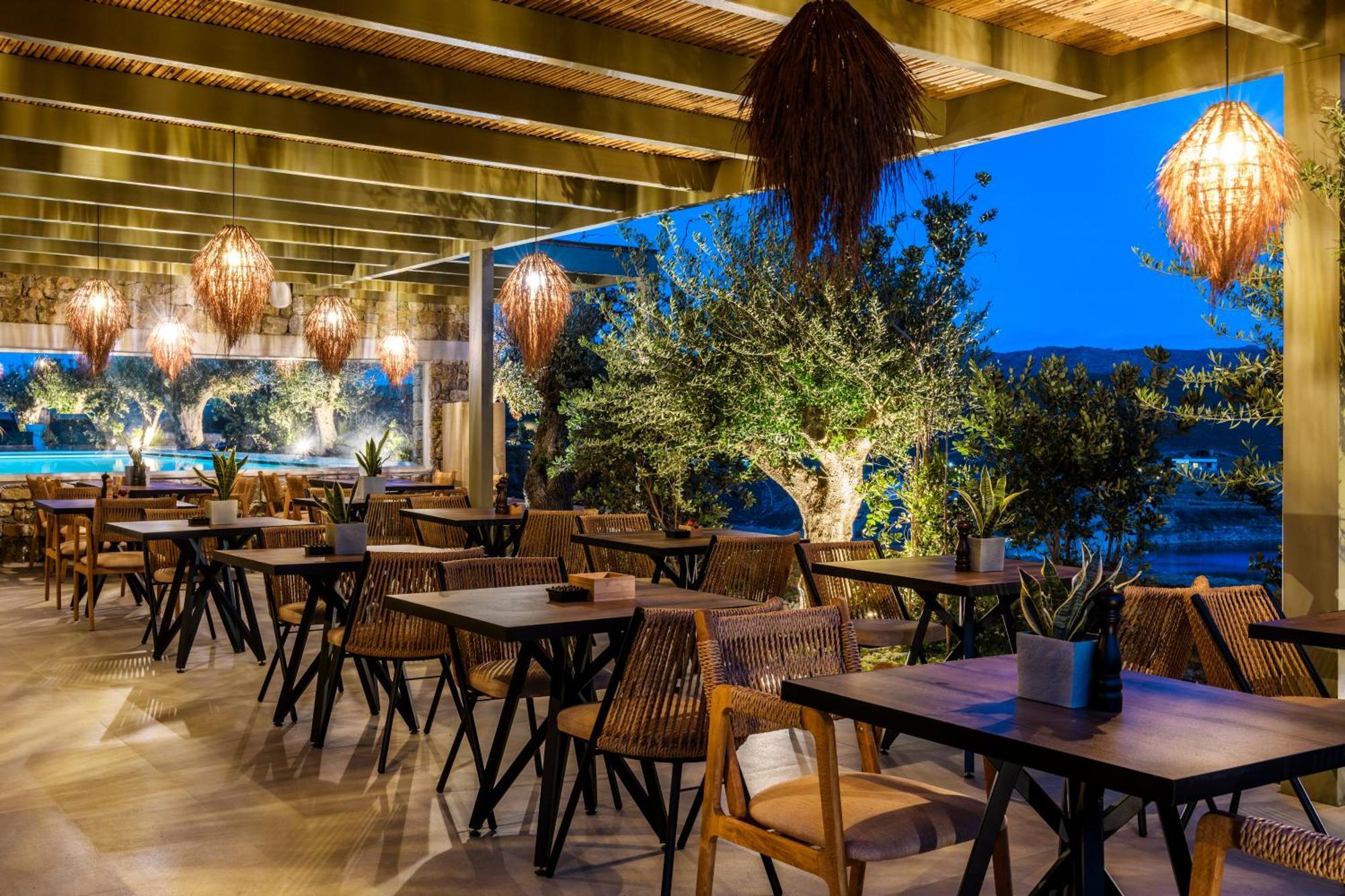 Hotel Nasta & Intentional Living Mykonos
