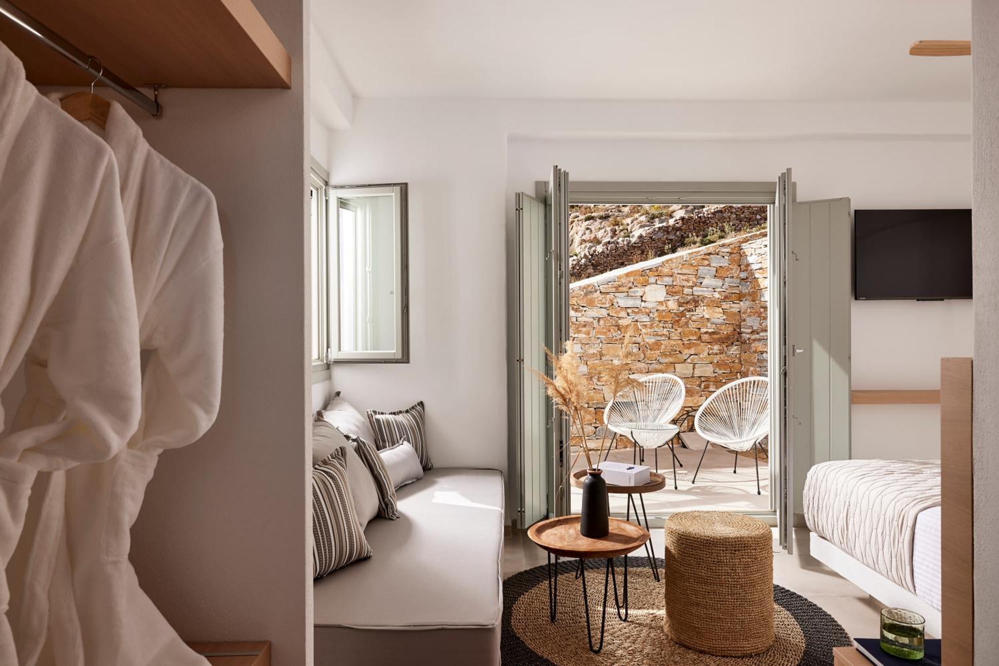 Arcos Sifnos * Kamares (Sifnos)