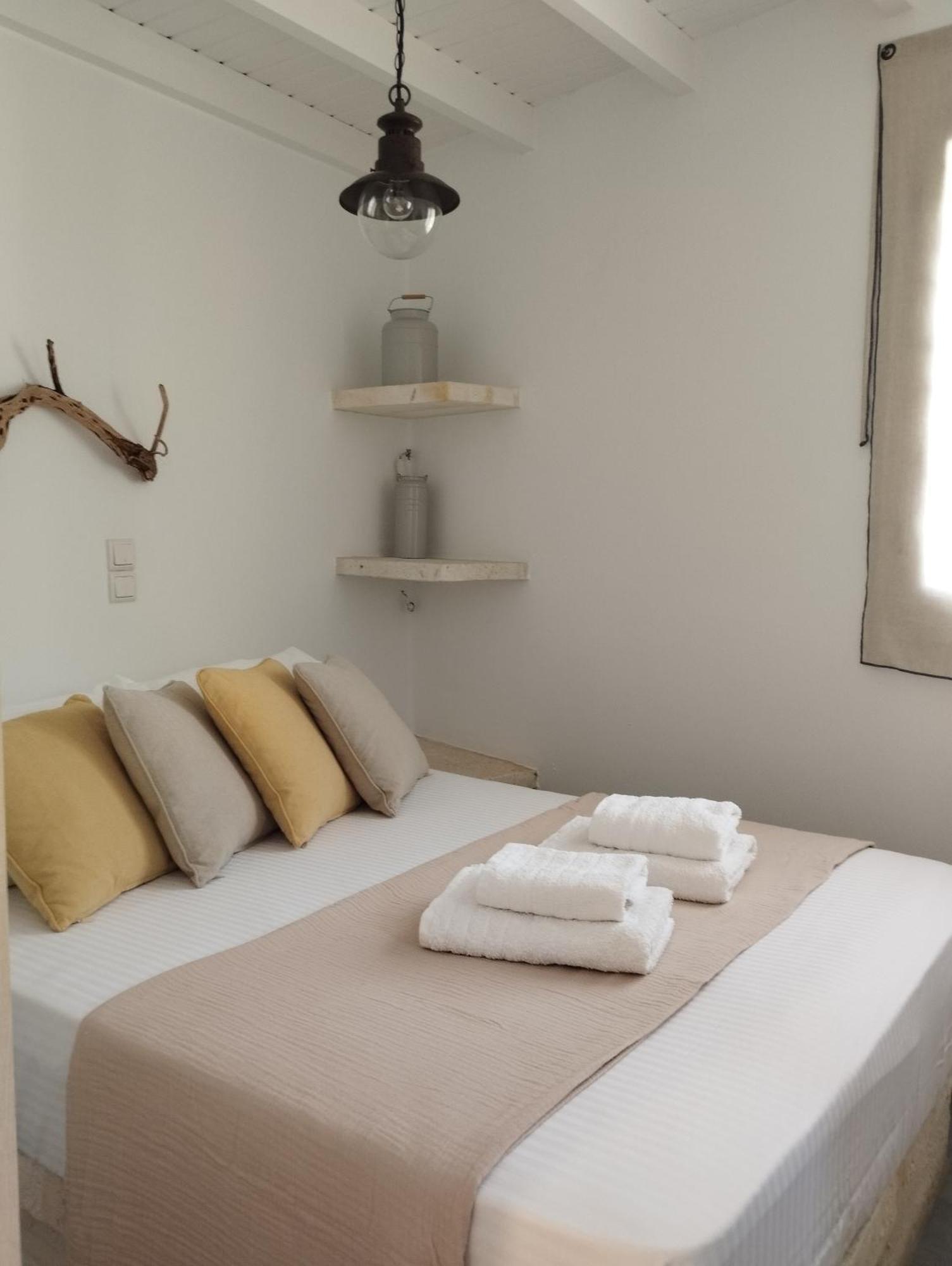 Agios Nikolaos House Holiday home Kimolos