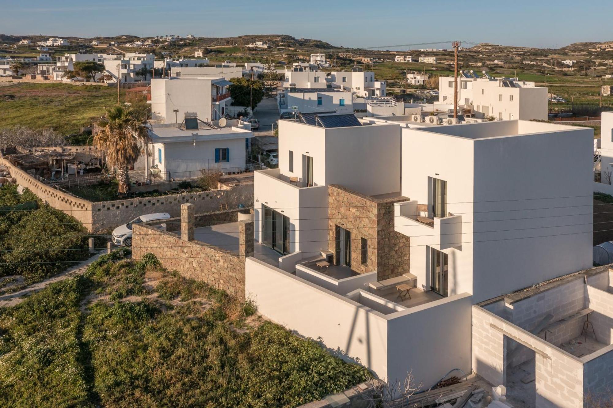 Afroessa Milos Hotel