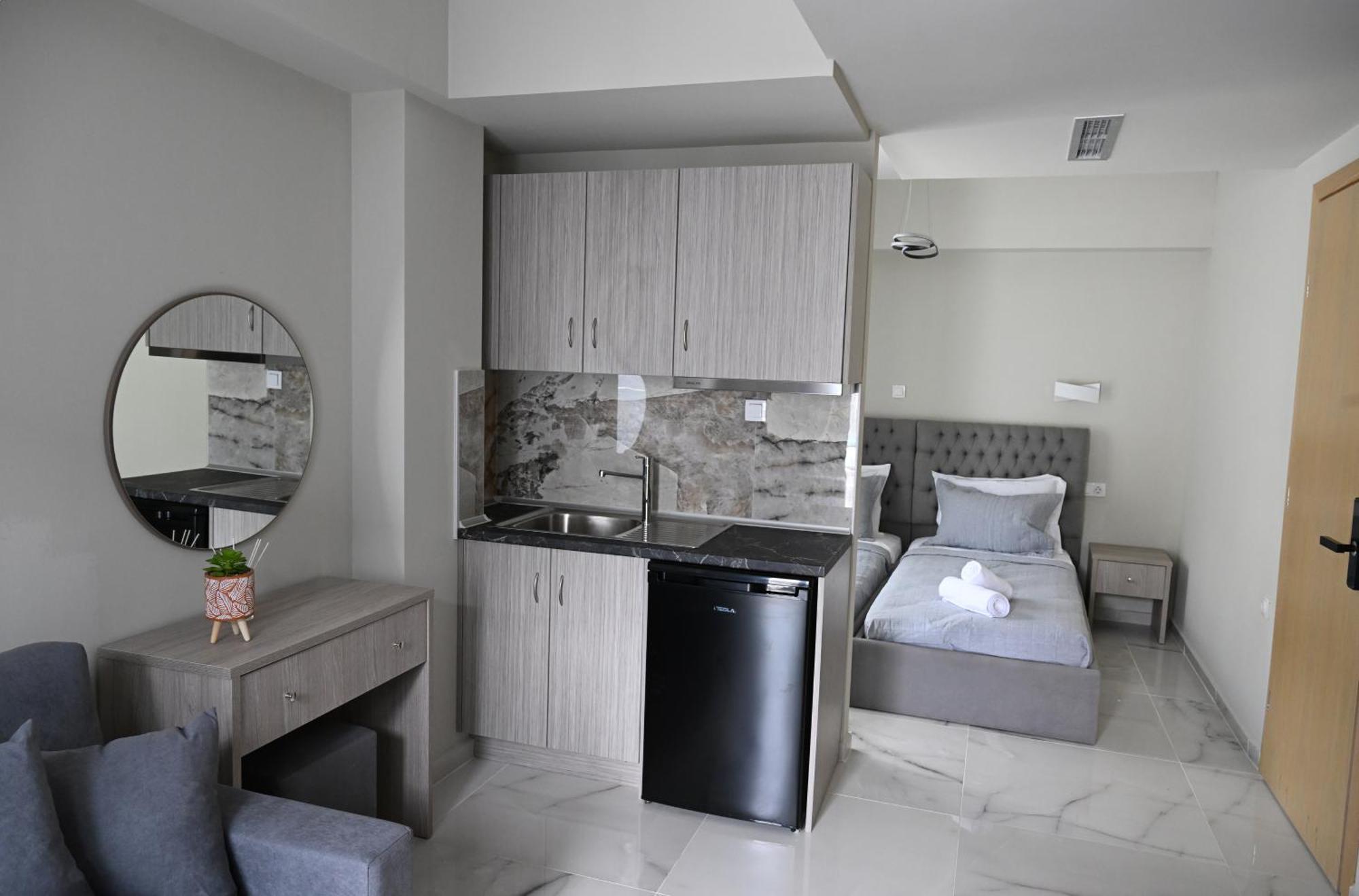 Alta Mare Aparthotel Nea Peramos (Macedonia)