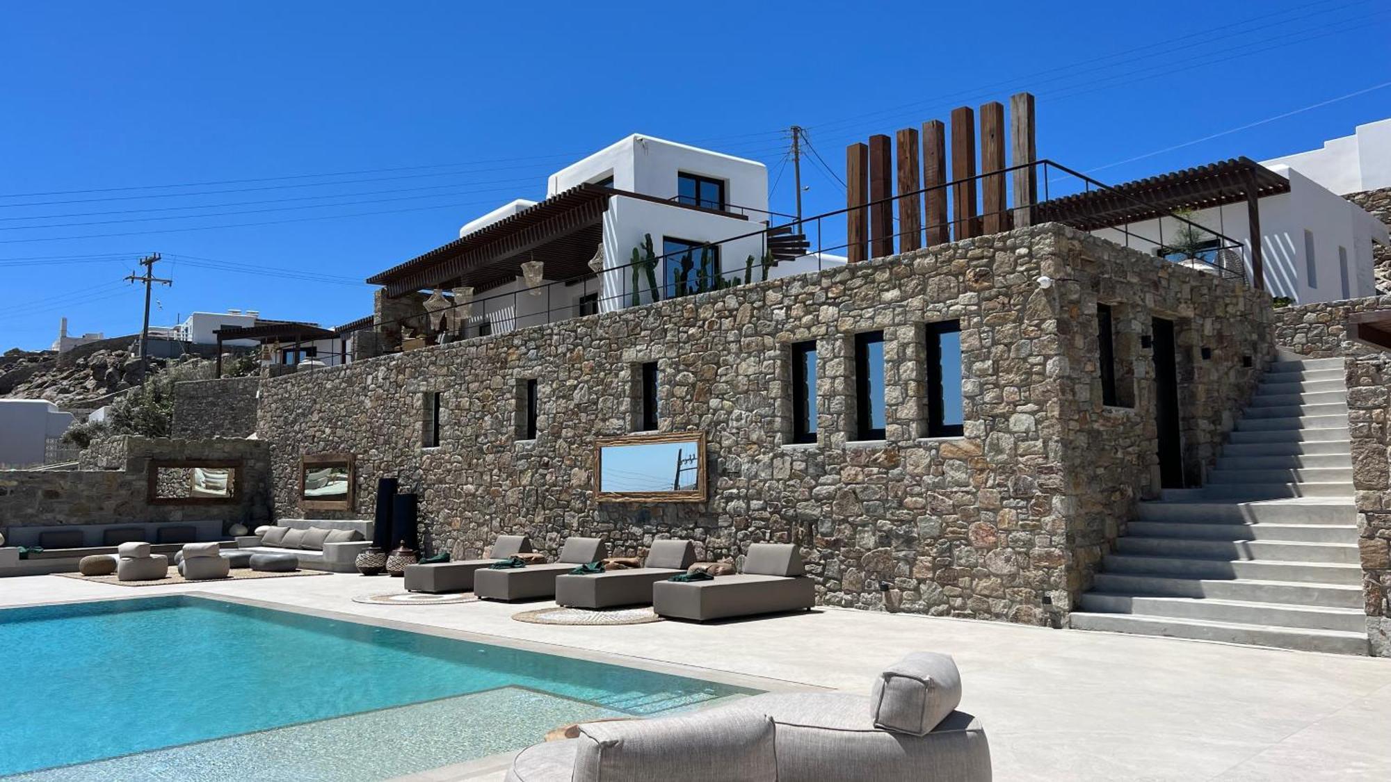 Vayu Mit Meer- Und Hafenblick Resort *
