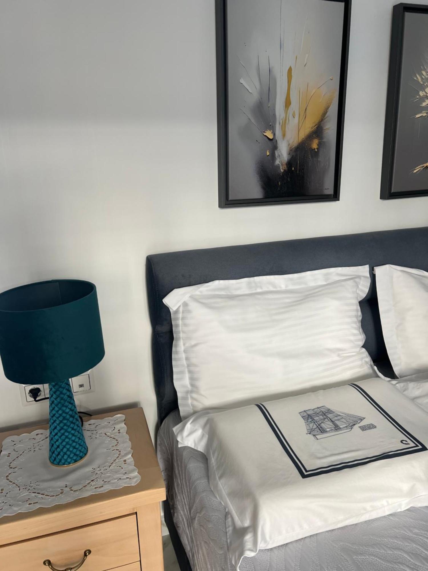 Seafront Lux Apartment
