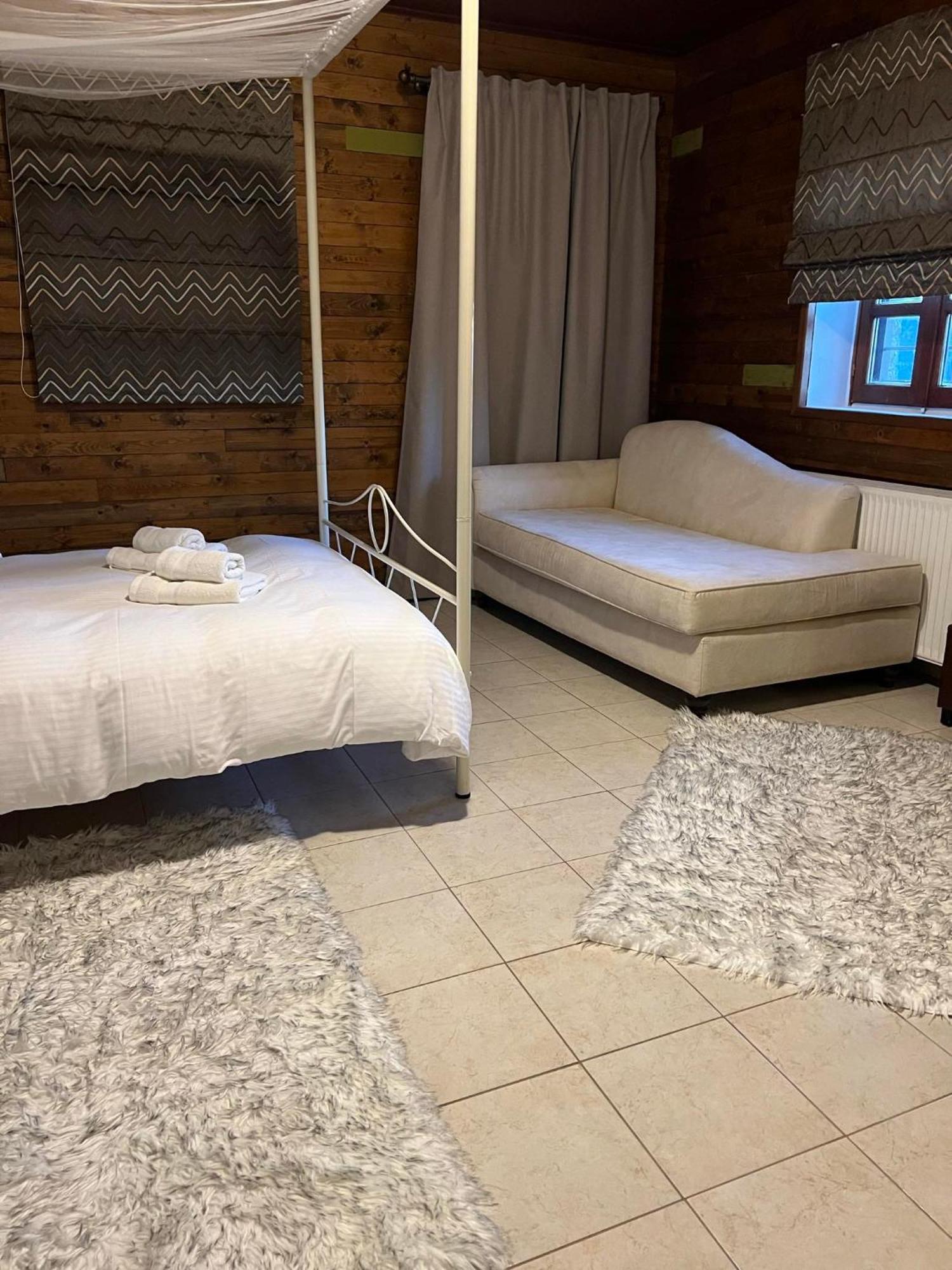 Hostel Ikojenia Traditional