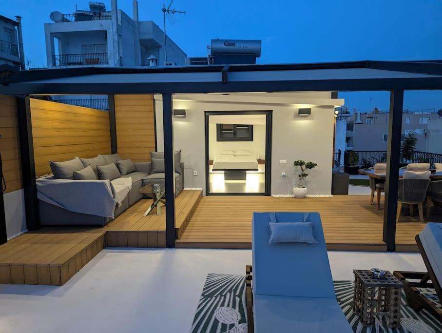 Loft With Panoramic View Near The Center Of Athens