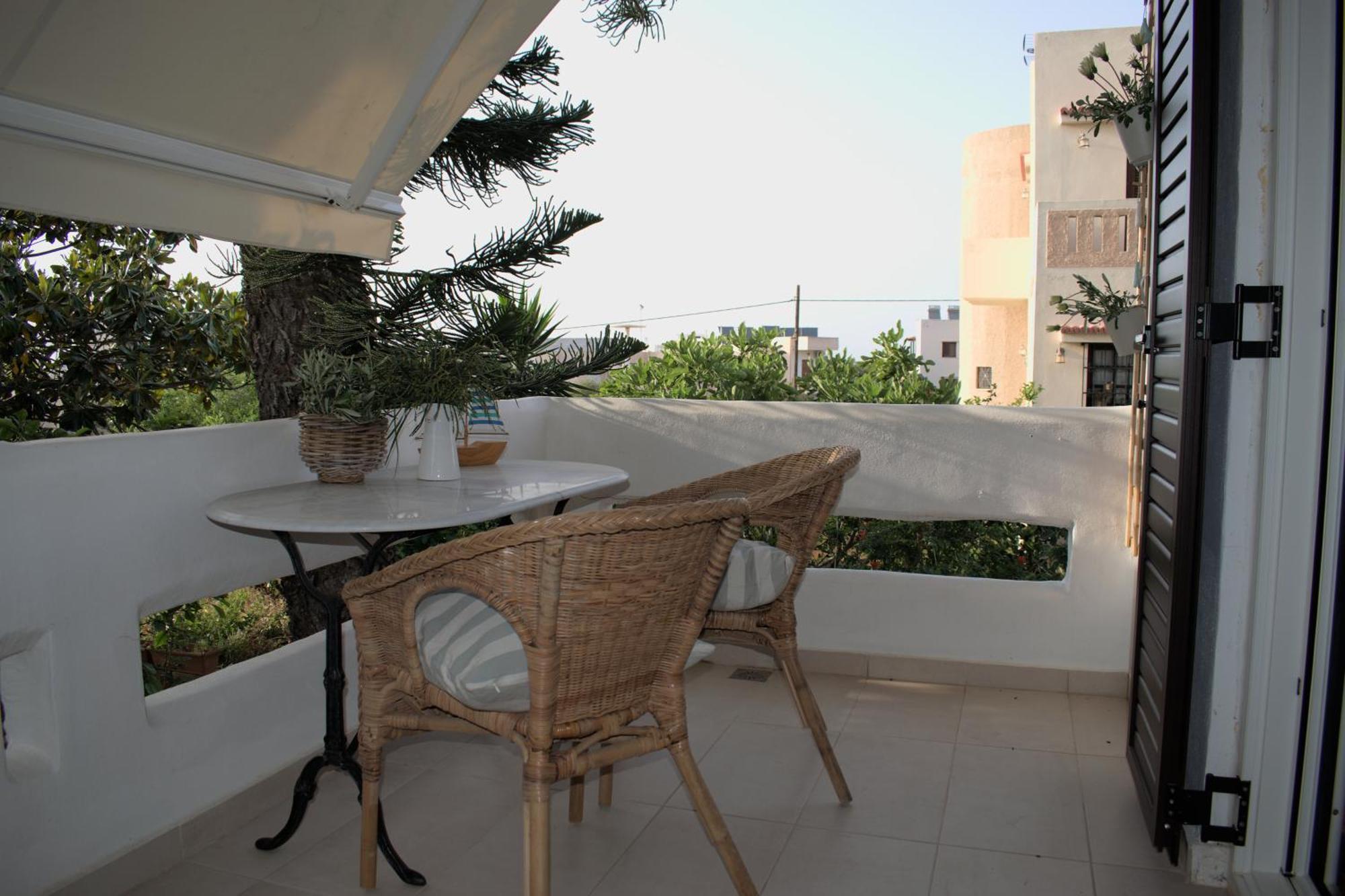 Apartment Sunny Comfortable Kalathas