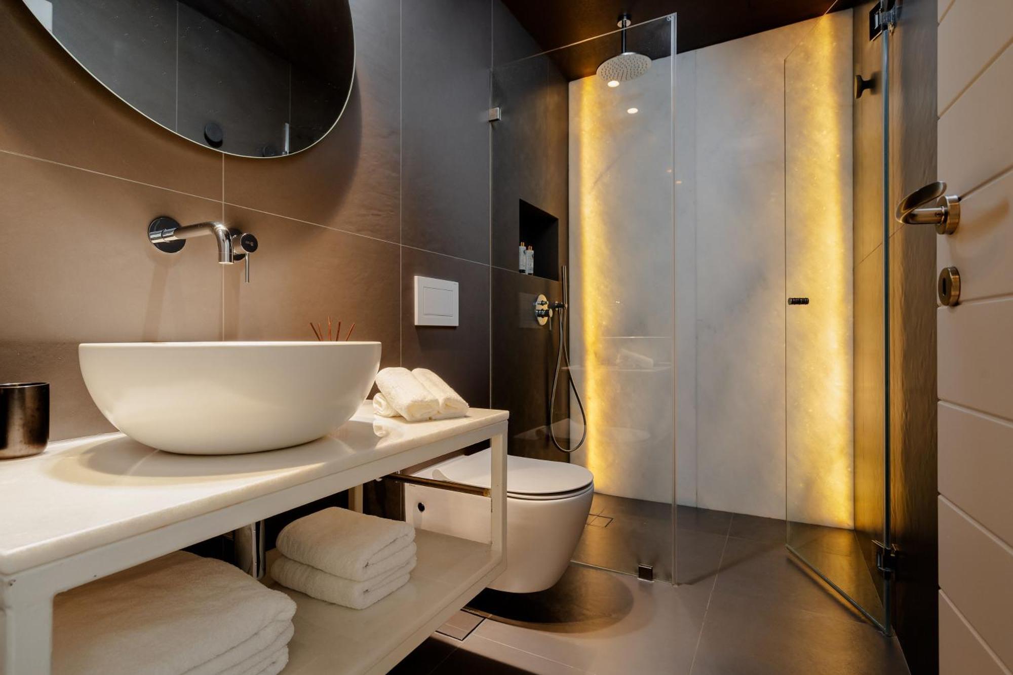 Ostria Hotel 3*