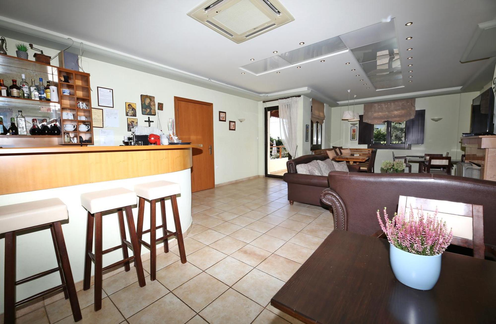 Aparthotel Palirria & 2*