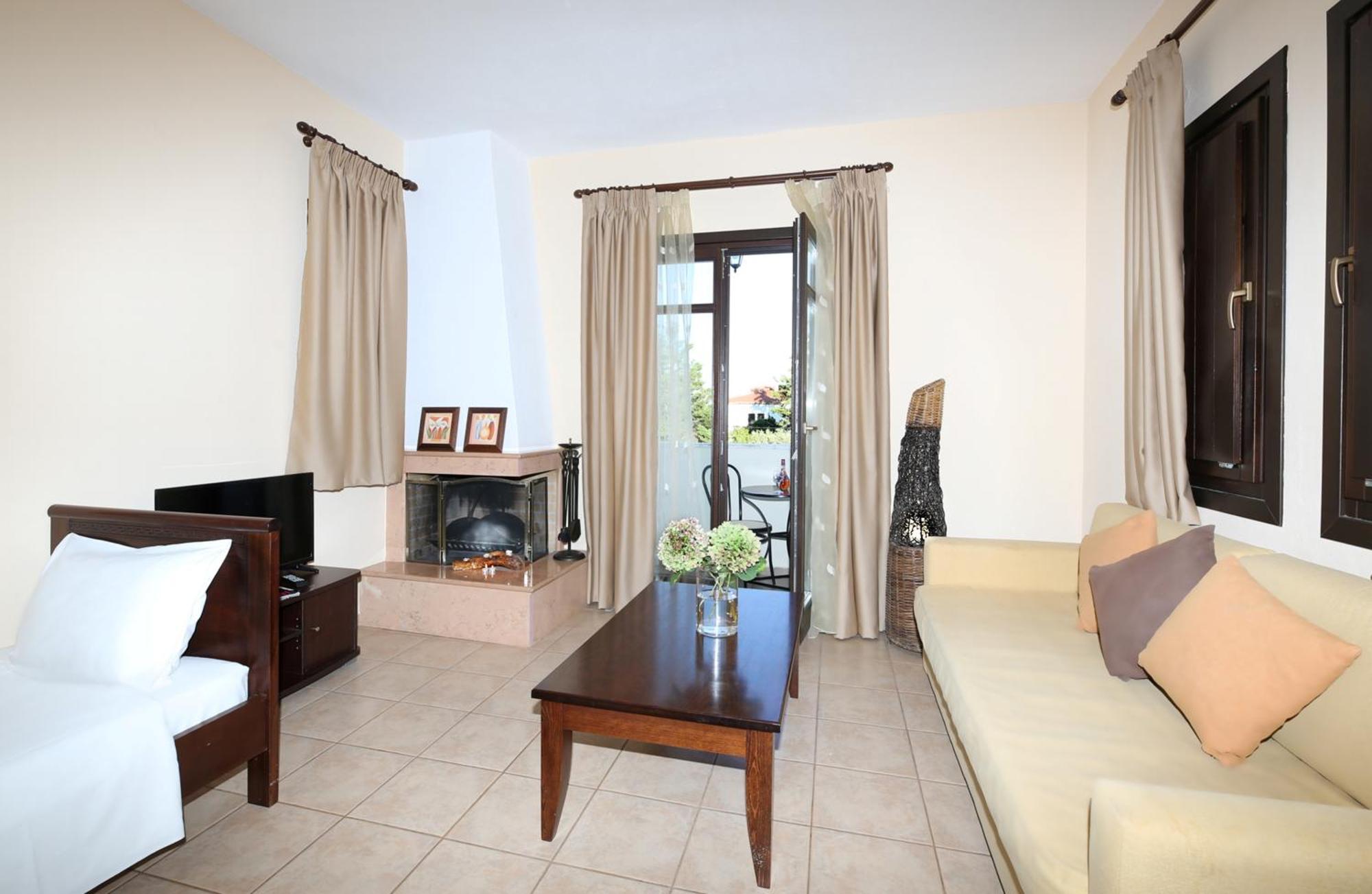 Palirria & Aparthotel Kala Nera