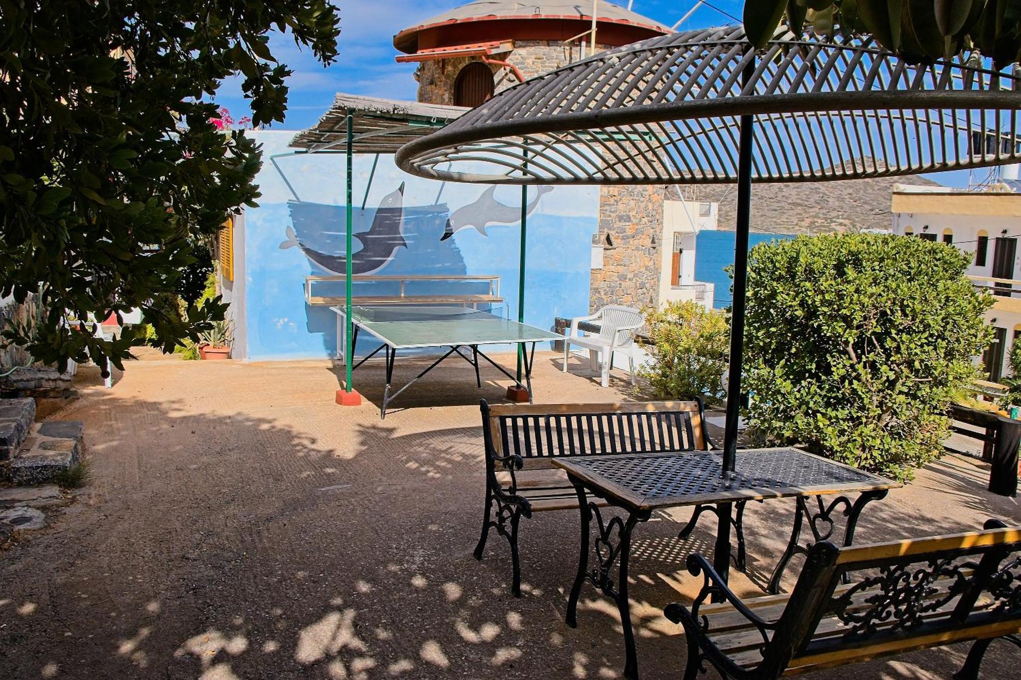 Milos Apartment *
