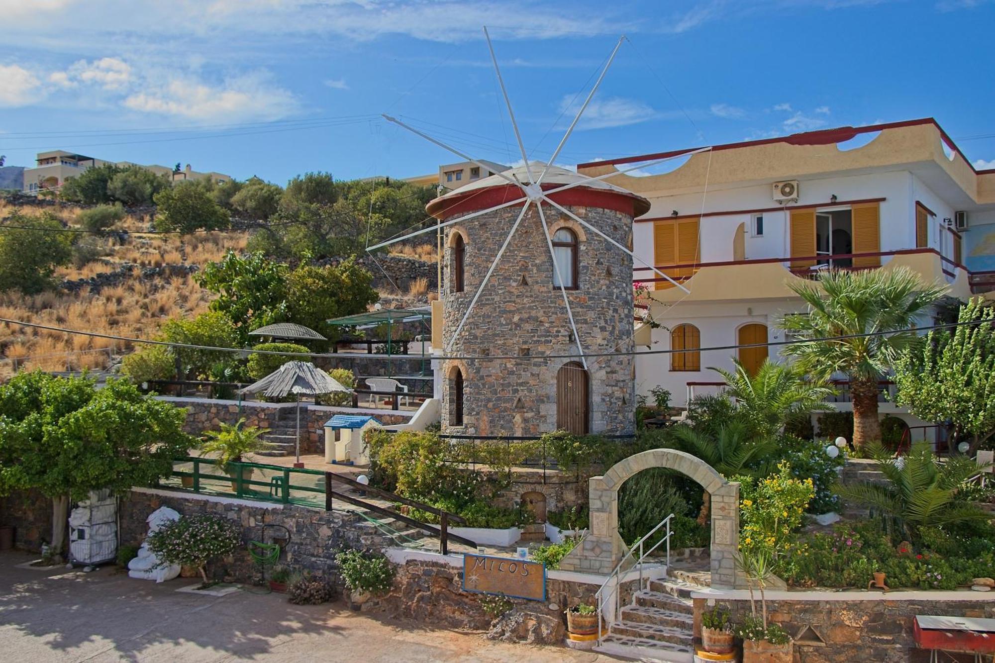 Apartment Milos