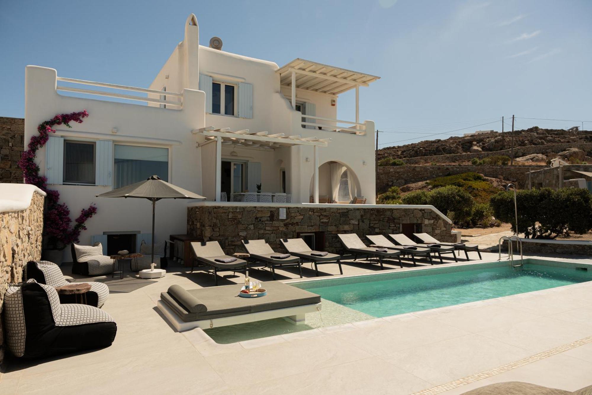 Villa Paradisia *
