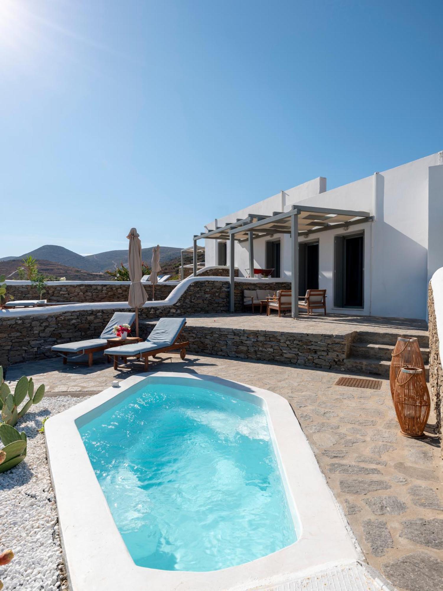 Peters Place - Paros Parasporos