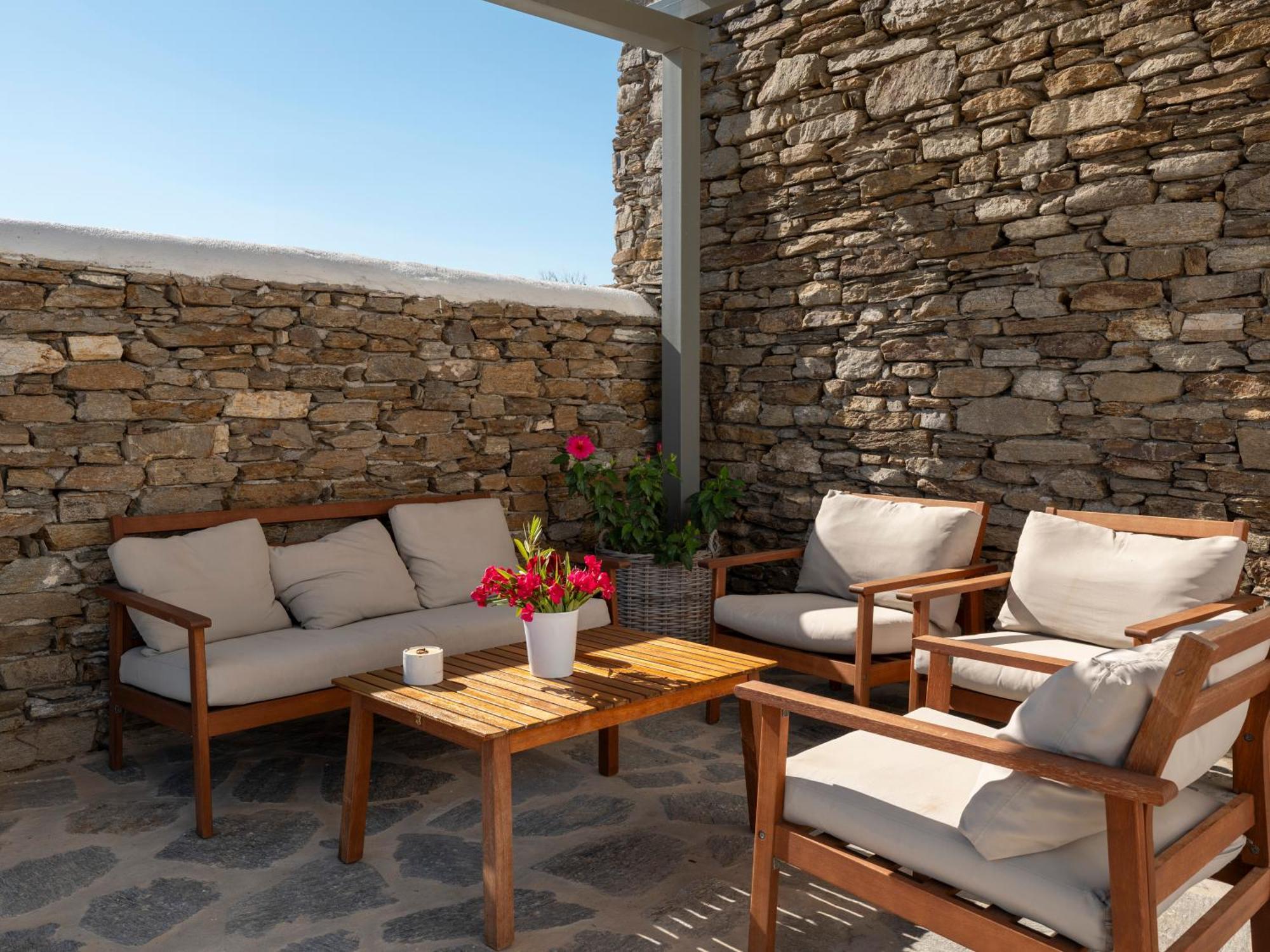 Peters Place - Paros * Parasporos