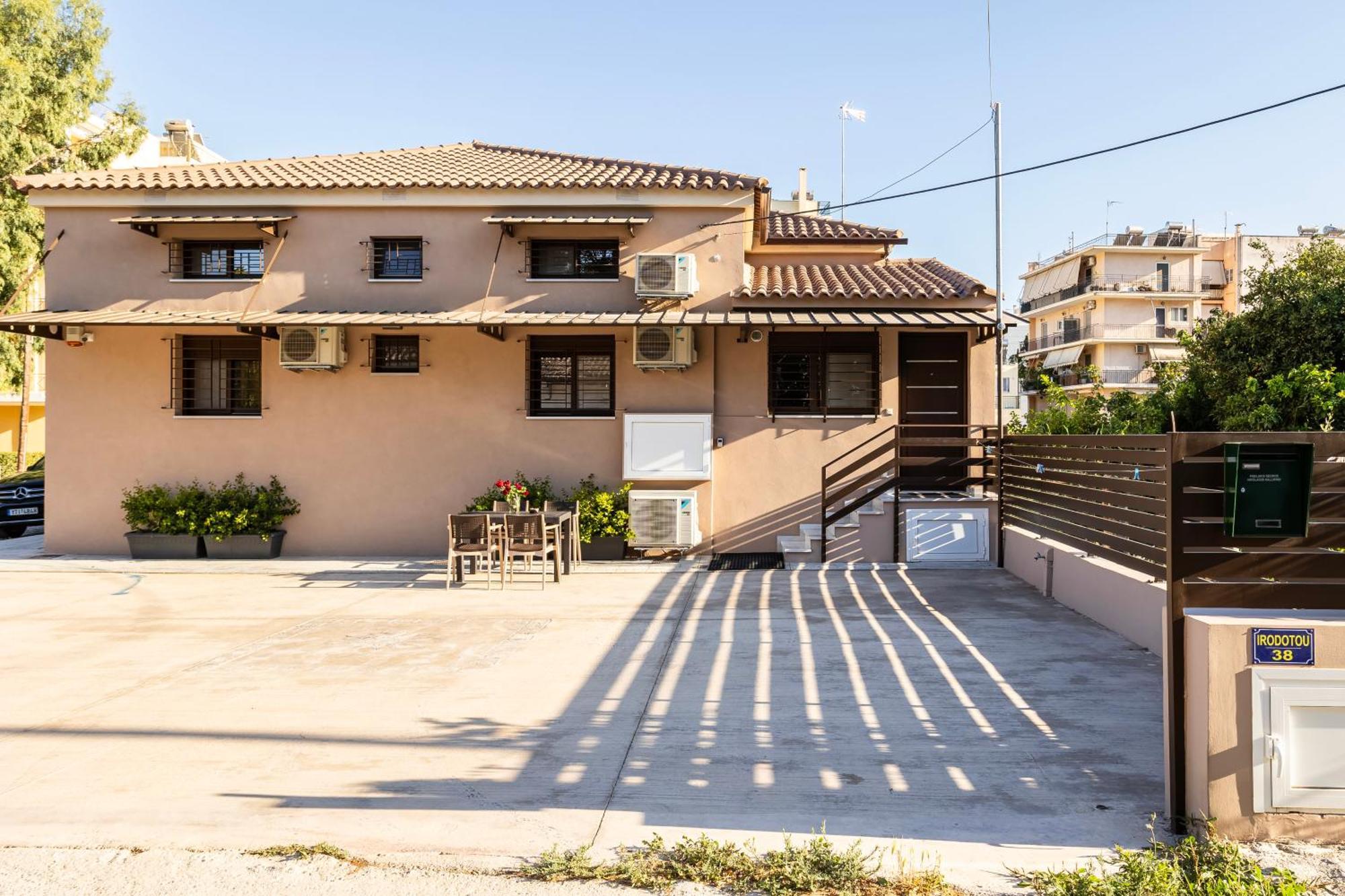 Grande Luxury - 3 Kalamata
